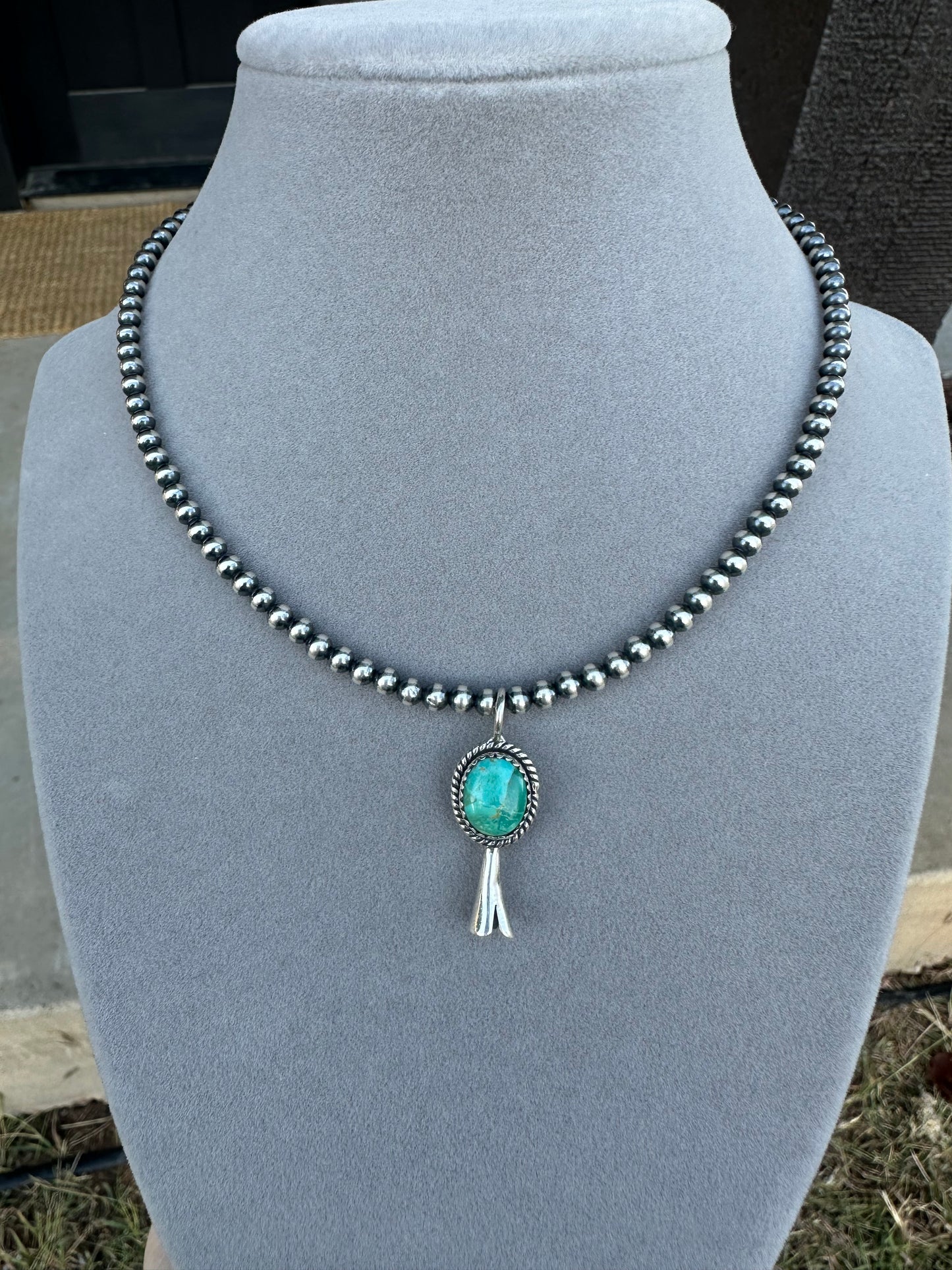 Kingman pendant