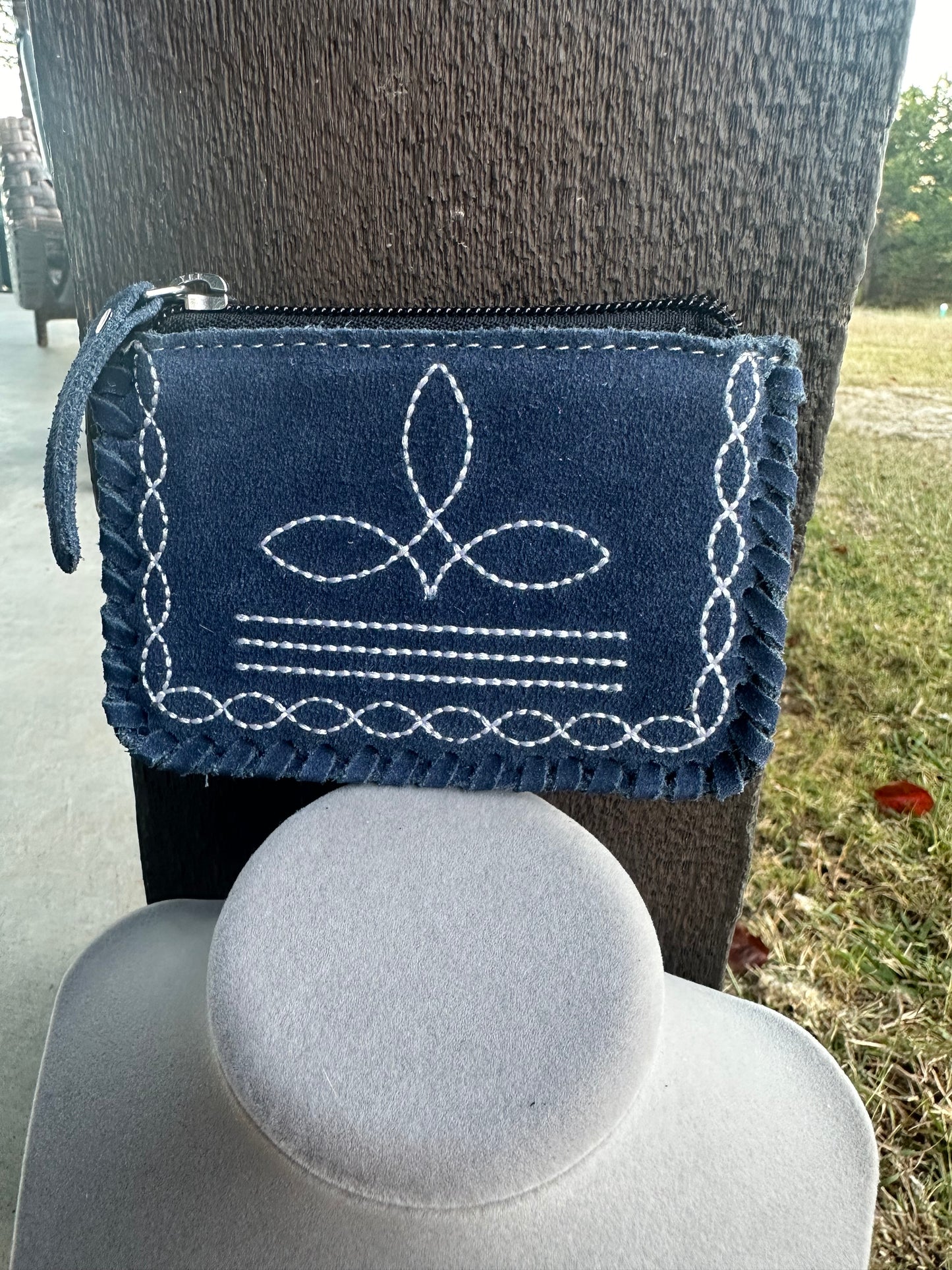 Boot stitch coin purse