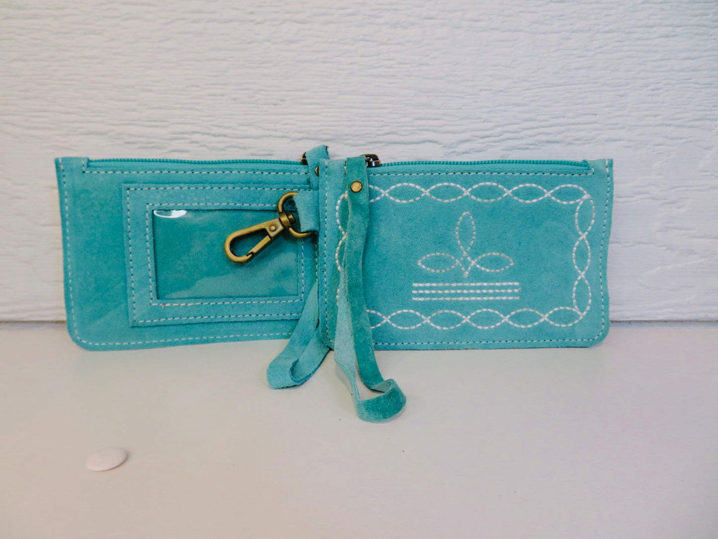 Boot stitch Wristlet T