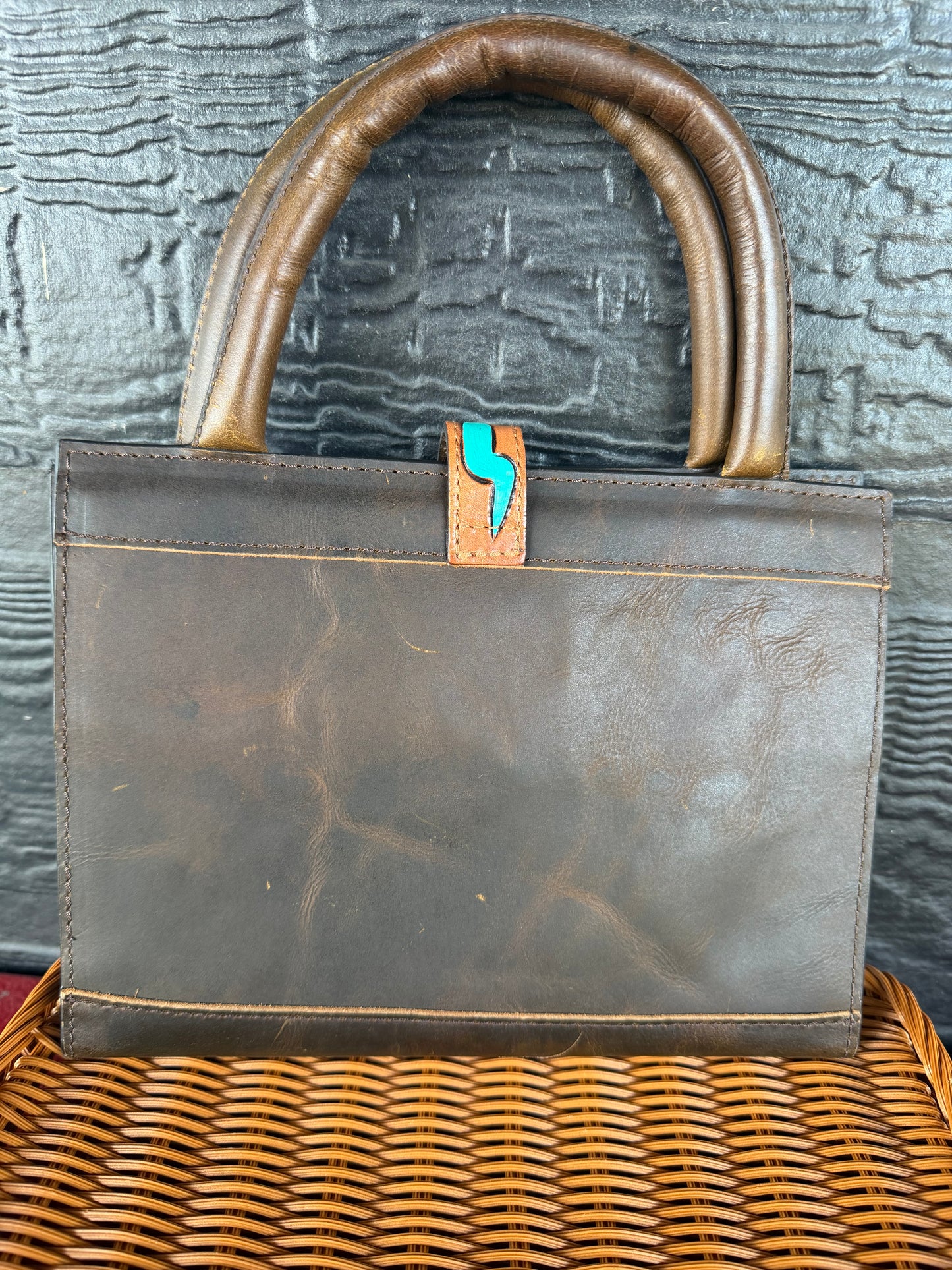 Book carrier ￼