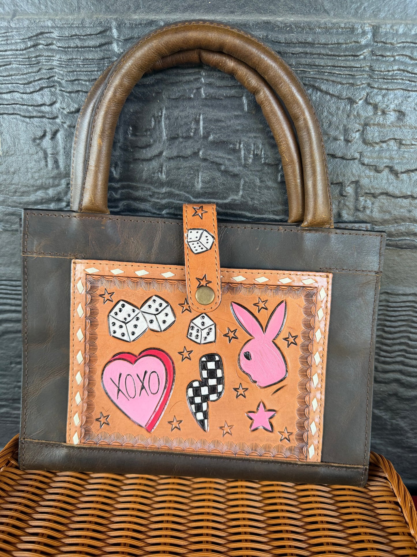 Book carrier ￼