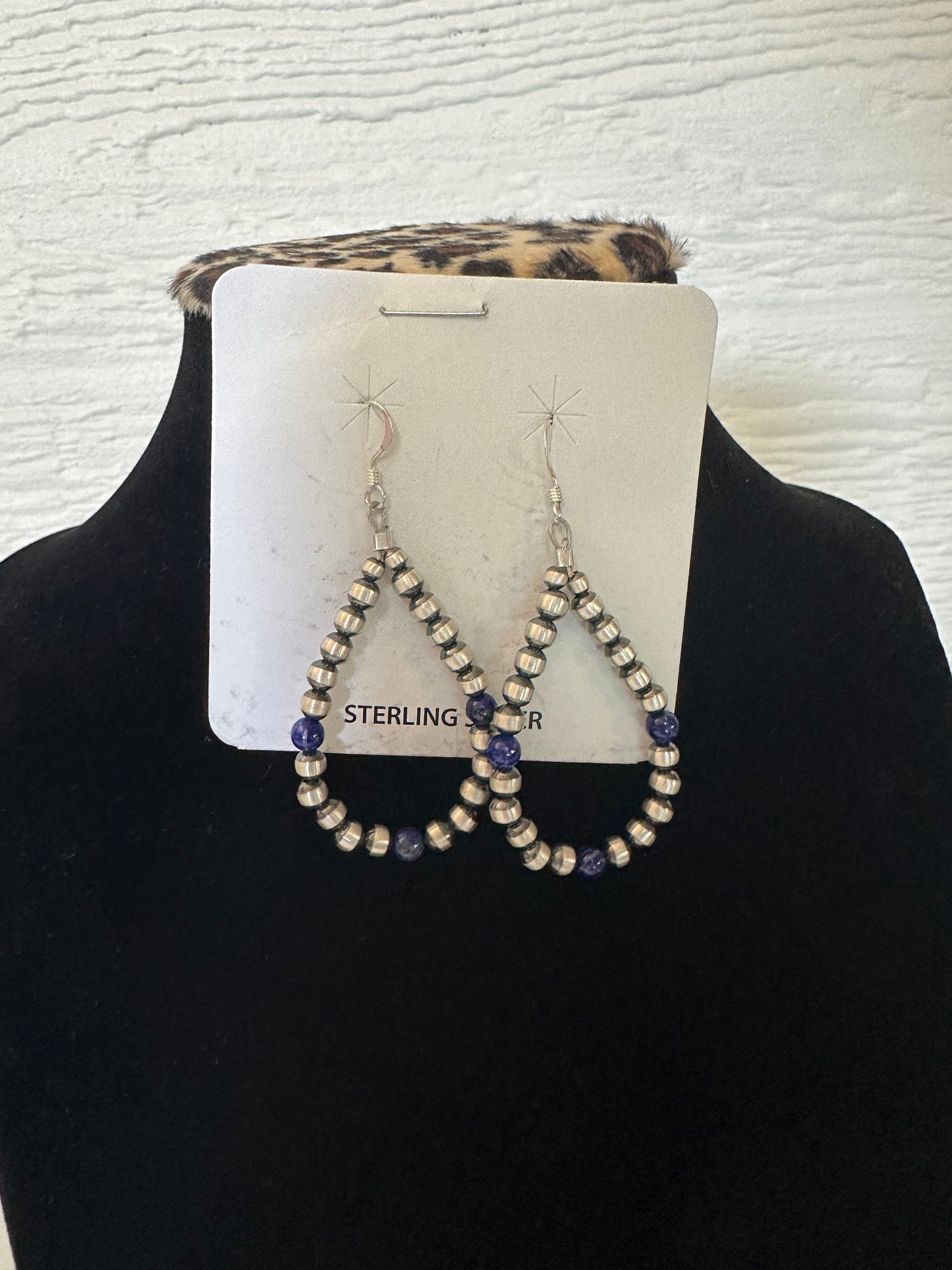 Pearly lapis teardrop